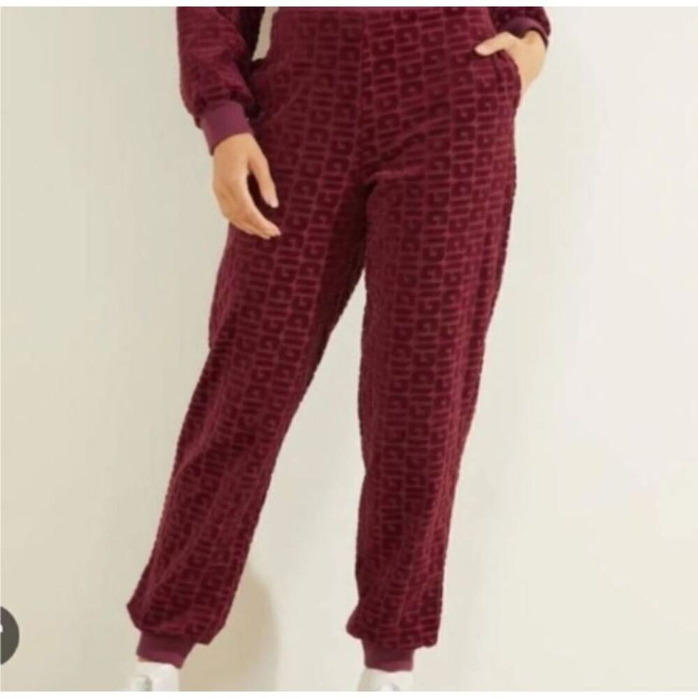 NWOT GUESS After Party Textured Velour Joggers Burgundy Wine Size Small